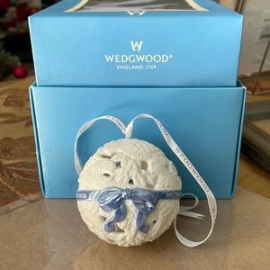 Wedgewood Jasperware 12 Days Of Christmas Fourth Day 4 Calling Birds Ornament